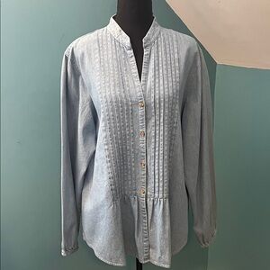 Foxcroft Light Blue Denim Button-Down Cotton Shirt Size 14